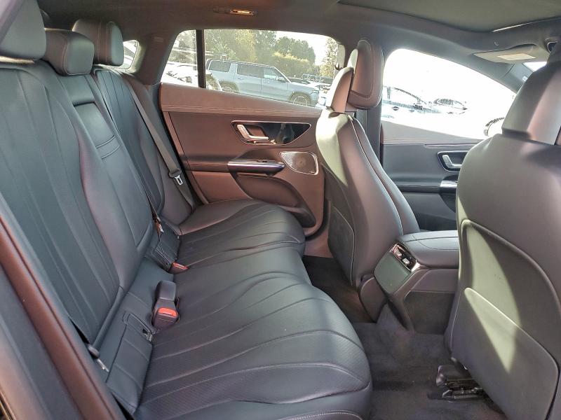 Фото 10 - MERCEDES-BENZ EQE SEDAN