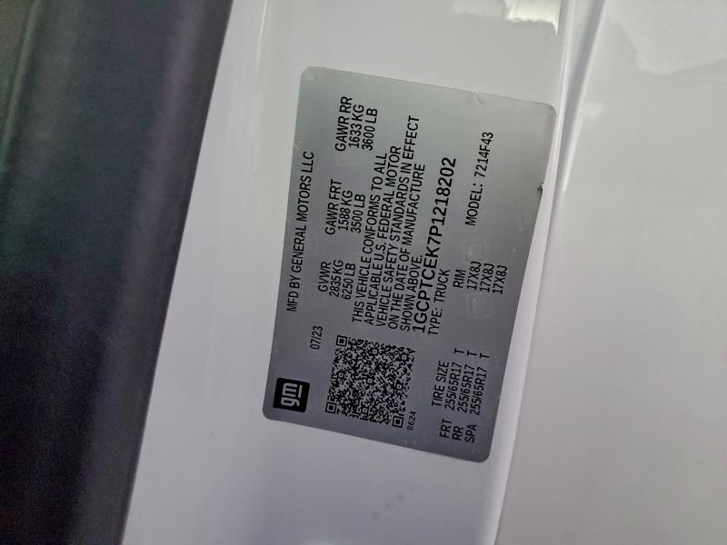 Фото 13 - CHEVROLET COLORADO