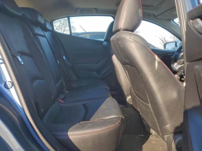 Фото 10 - MAZDA 3