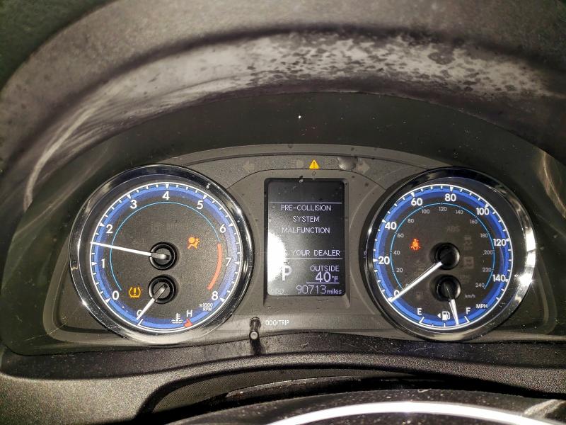 Фото 9 - TOYOTA COROLLA