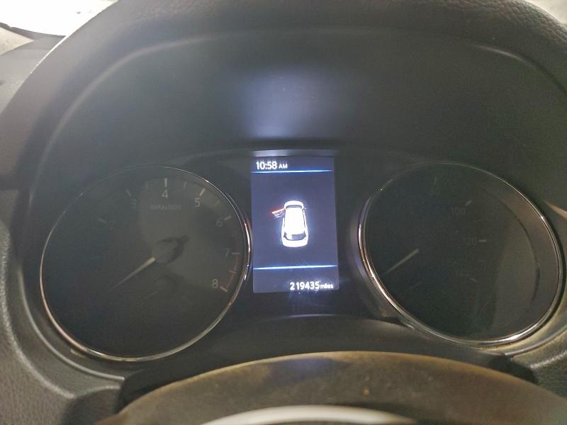 Фото 9 - NISSAN ROGUE