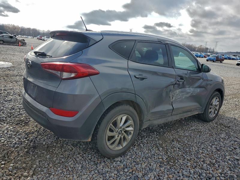 Фото 3 - HYUNDAI TUCSON