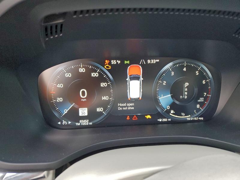 Фото 9 - VOLVO XC60