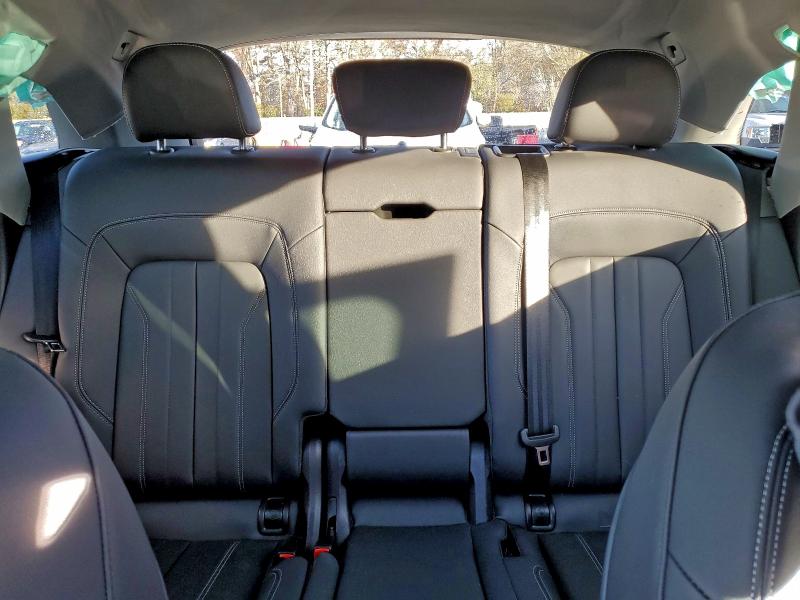 Фото 10 - AUDI Q5