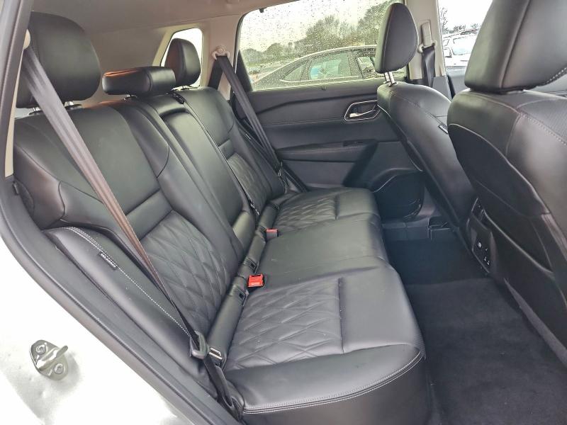 Фото 11 - NISSAN ROGUE