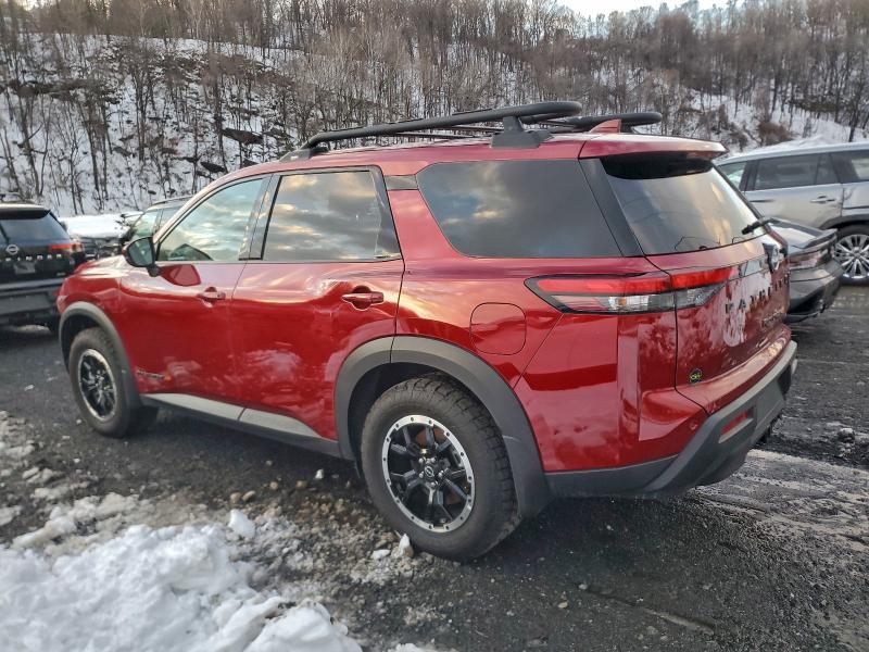 Фото 2 - NISSAN PATHFINDER