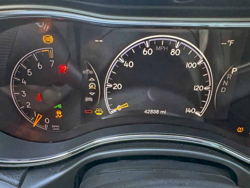 Фото 9 - JEEP GRAND CHER