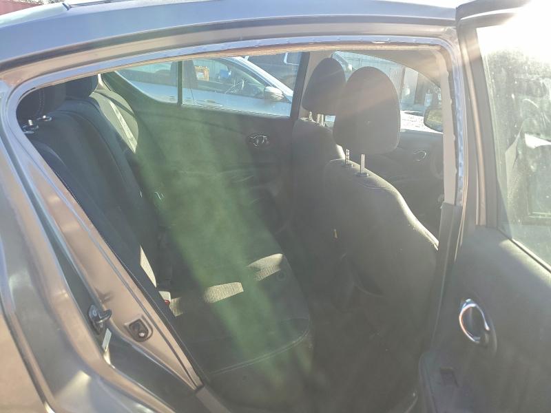 Фото 10 - NISSAN VERSA