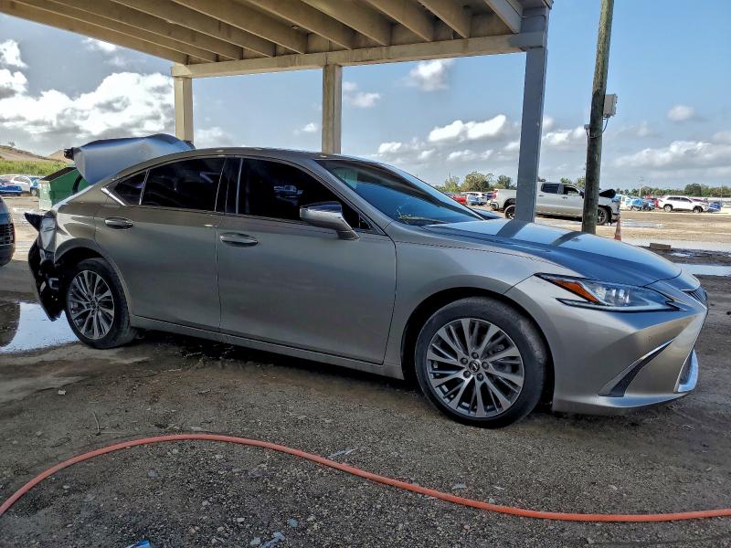 Фото 4 - LEXUS ES350