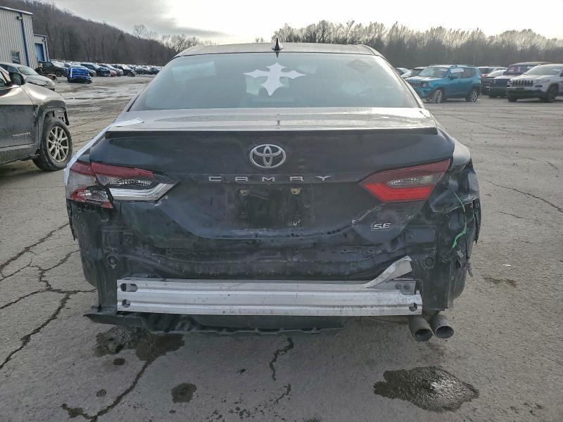 Фото 6 - TOYOTA CAMRY