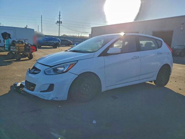 Фото 1 - HYUNDAI ACCENT