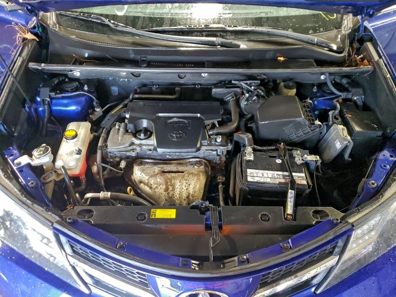 Фото 11 - TOYOTA RAV4