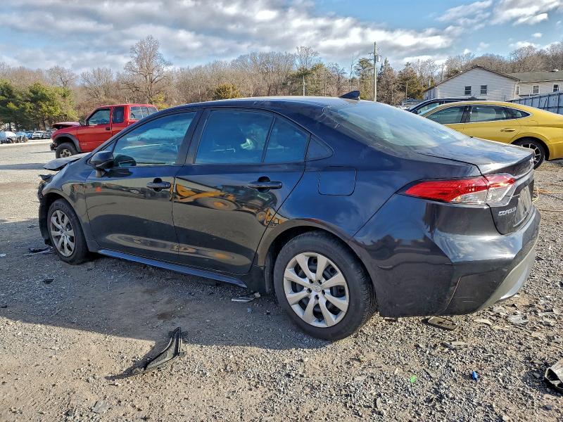 Фото 2 - TOYOTA COROLLA