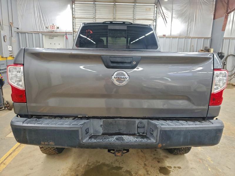 Фото 6 - NISSAN TITAN