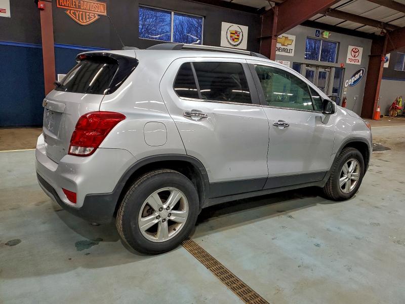 Фото 3 - CHEVROLET TRAX