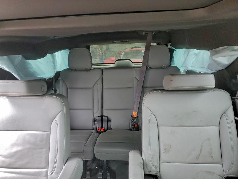 Фото 10 - CHEVROLET SUBURBAN