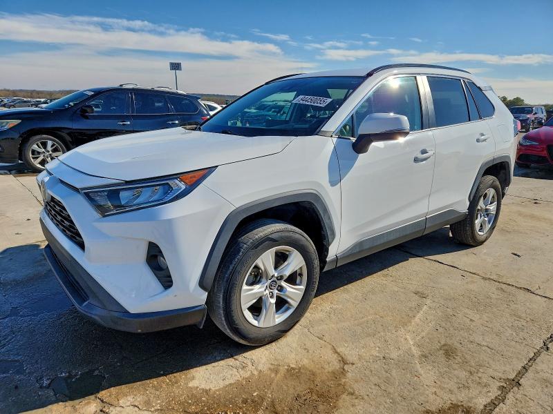 Фото 1 - TOYOTA RAV4