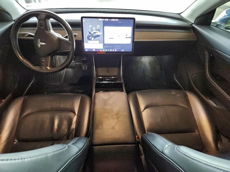 Фото 8 - TESLA MODEL 3