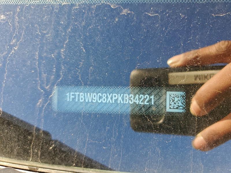 Фото 14 - FORD TRANSIT