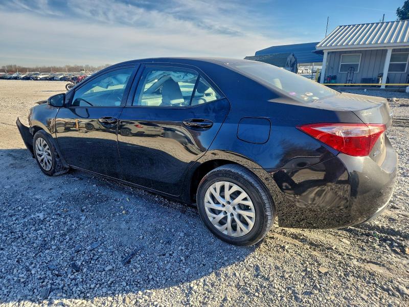 Фото 2 - TOYOTA COROLLA