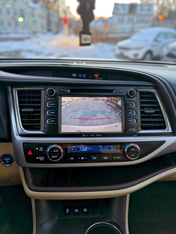 Фото 5 - TOYOTA HIGHLANDER