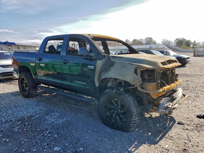 Фото 4 - TOYOTA TUNDRA