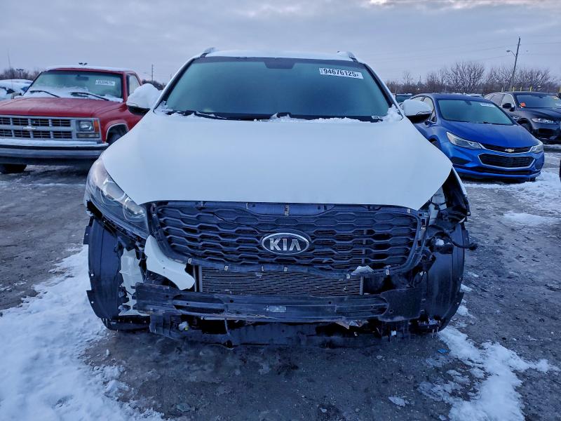 Фото 5 - KIA SORENTO