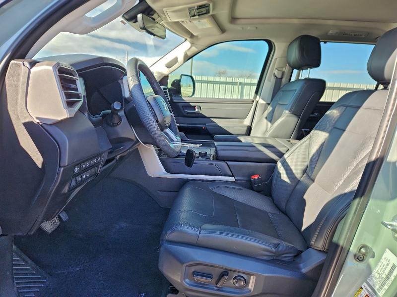 Фото 7 - TOYOTA SEQUOIA