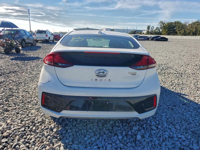 Фото 6 - HYUNDAI IONIQ