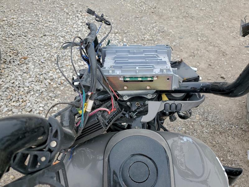 HARLEY-DAVIDSON FL 2020