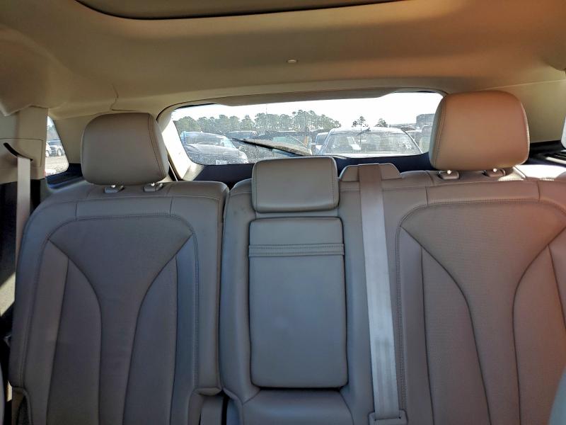 Фото 10 - LINCOLN NAUTILUS