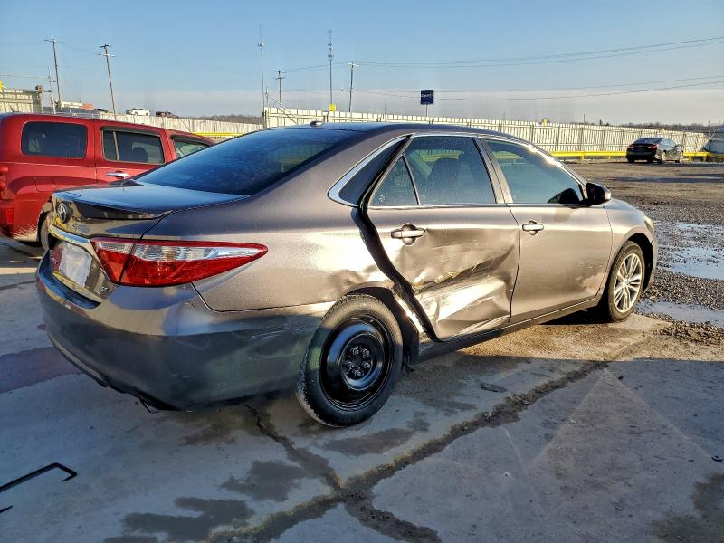 Фото 3 - TOYOTA CAMRY