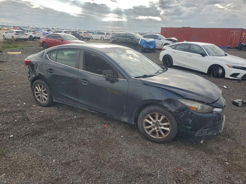 Фото 4 - MAZDA 3