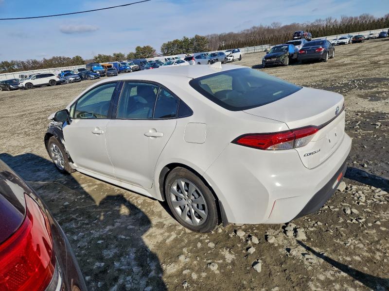 Фото 2 - TOYOTA COROLLA