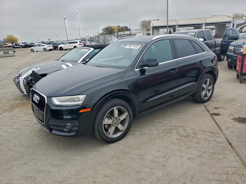 Фото 1 - AUDI Q3