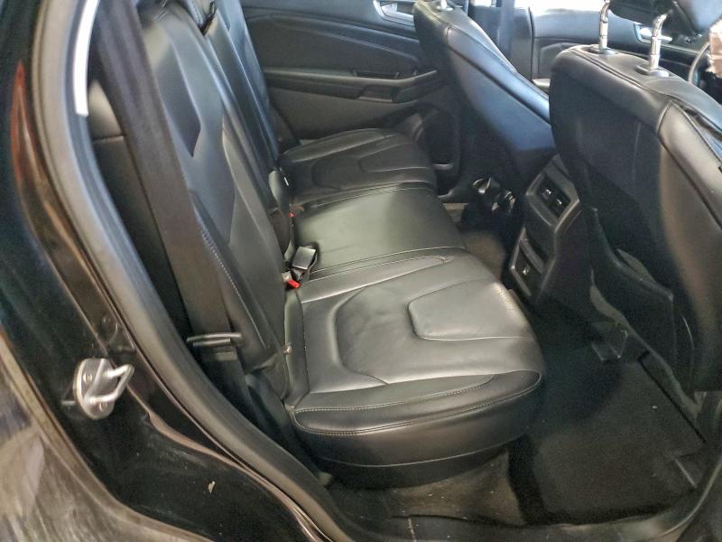 Фото 10 - FORD EDGE