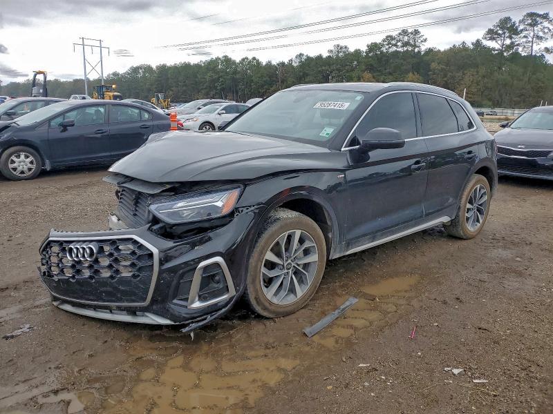 Фото 1 - AUDI Q5