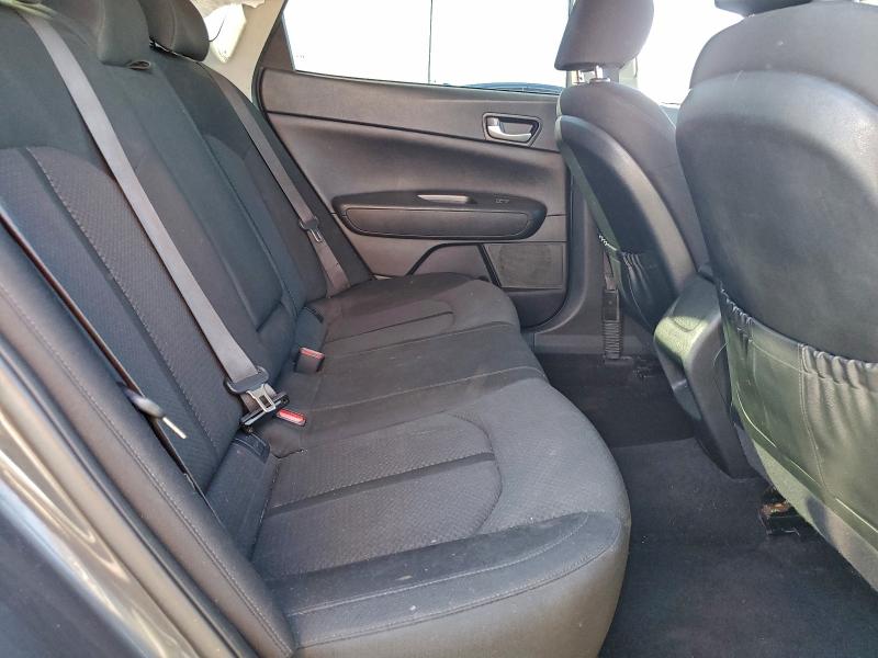 Фото 10 - KIA OPTIMA