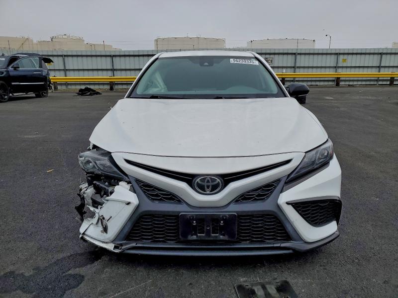 Фото 5 - TOYOTA CAMRY