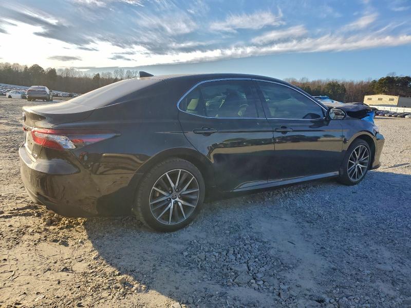 Фото 3 - TOYOTA CAMRY