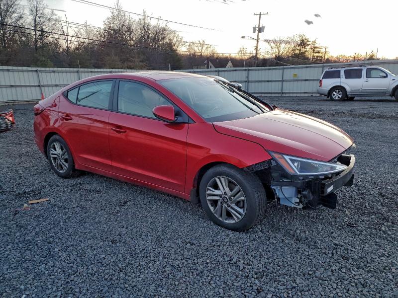 Фото 4 - HYUNDAI ELANTRA