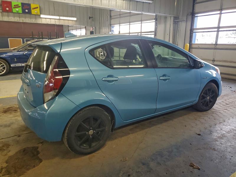 Фото 3 - TOYOTA PRIUS