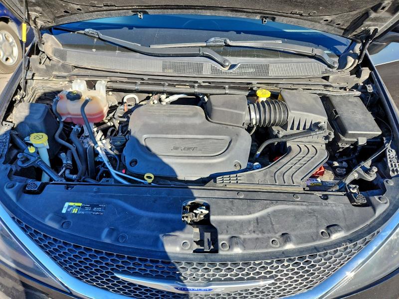 Фото 12 - CHRYSLER MINIVAN