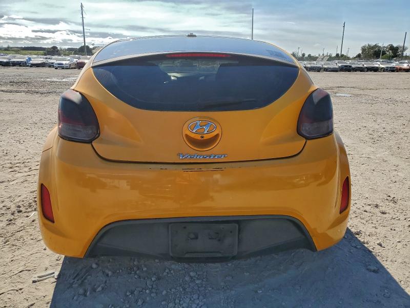 Фото 6 - HYUNDAI VELOSTER