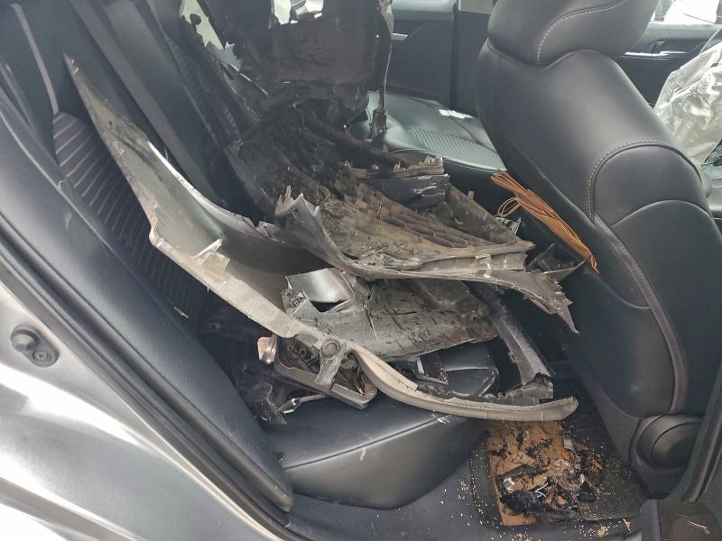 Фото 10 - TOYOTA CAMRY