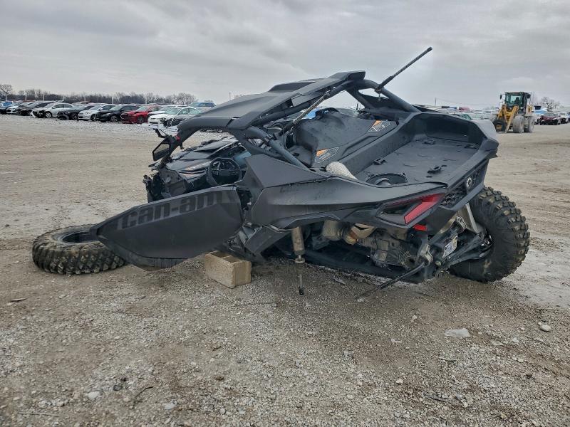 CAN-AM MAVERICK 2024