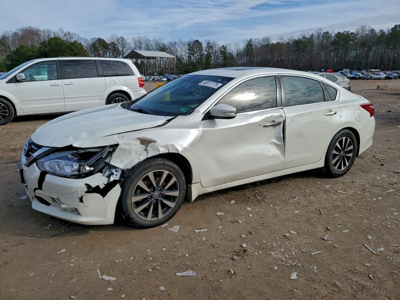 Фото 1 - NISSAN ALTIMA