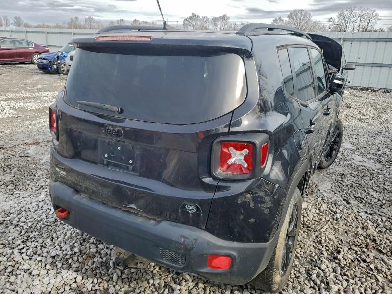 Фото 3 - JEEP RENEGADE