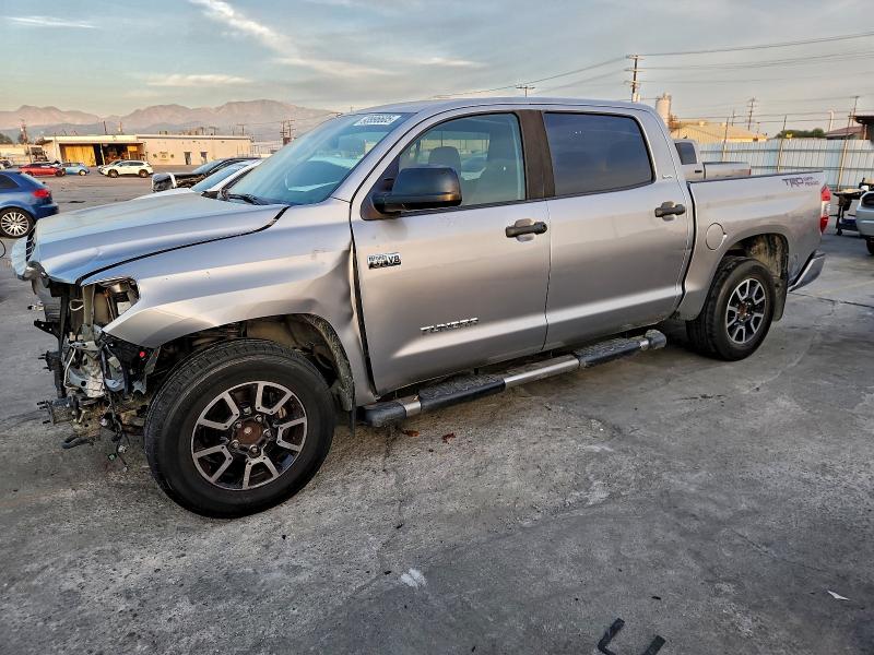 Фото 1 - TOYOTA TUNDRA