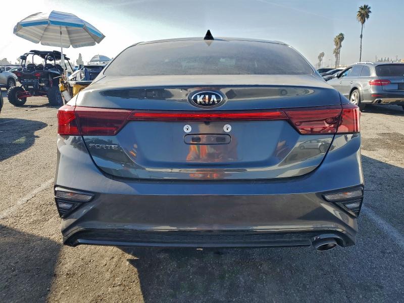 Фото 6 - KIA FORTE